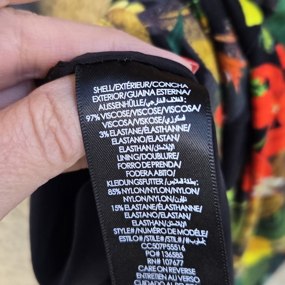 Alice + Olivia Delora Tropical Long Sleeve Dress - Picture 12 of 12